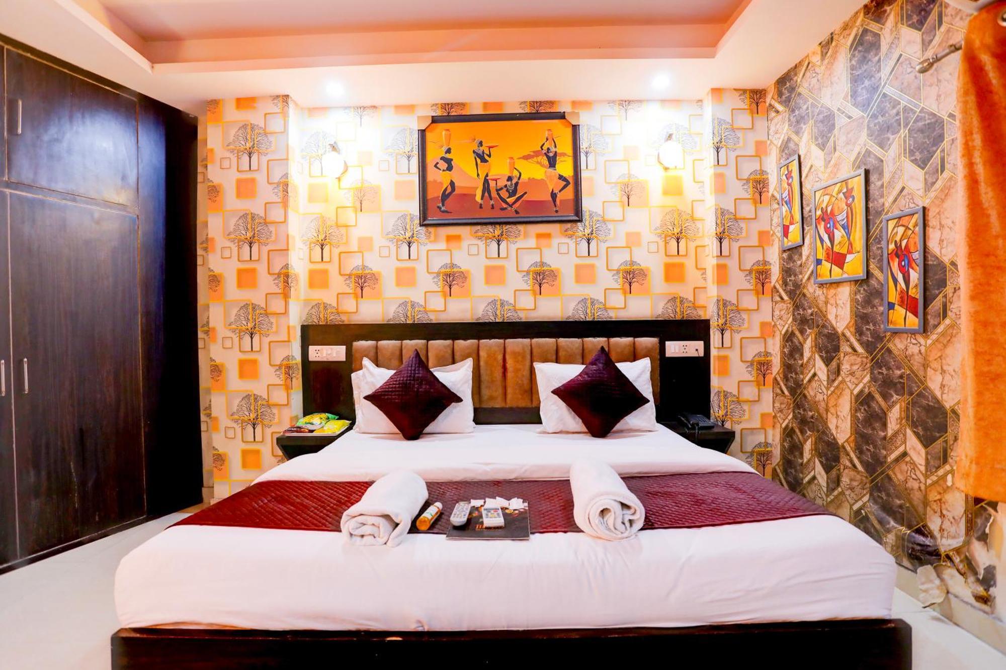 Hotel Luxury Global New Delhi Exteriör bild