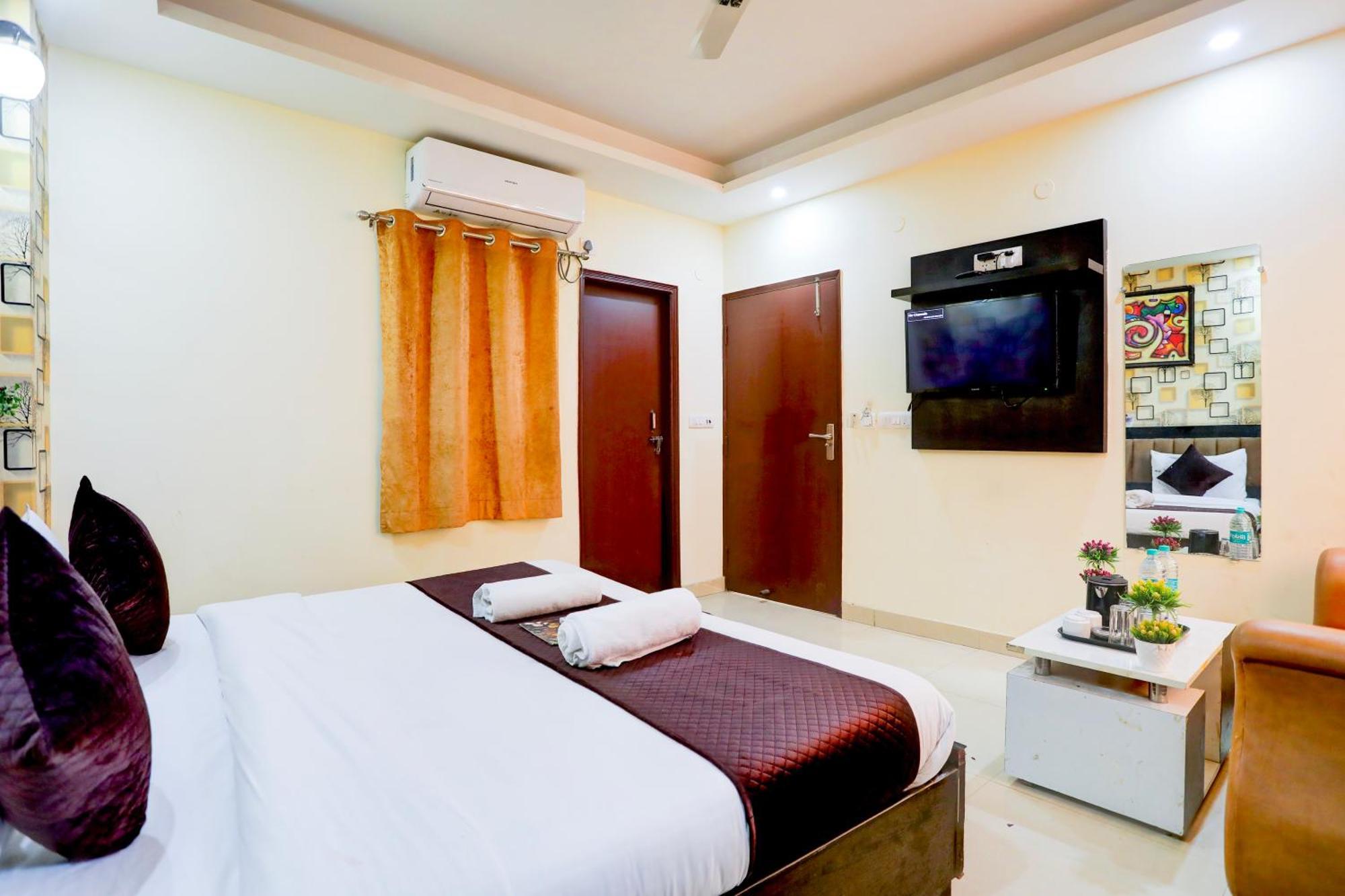 Hotel Luxury Global New Delhi Exteriör bild